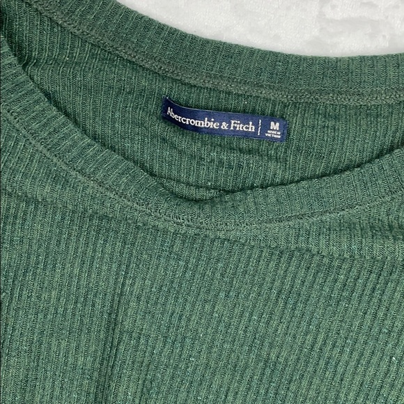 Abercrombie & Fitch Wide Neck Knot Front Top - Picture 2 of 3